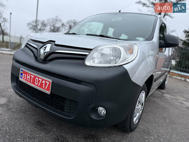 Серый Рено Кенгу, объемом двигателя 1.5 л и пробегом 172 тыс. км за 12999 $, фото 36 на Automoto.ua