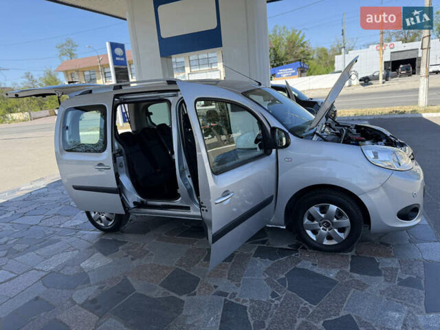 Сірий Рено Кєнгу, об'ємом двигуна 1.5 л та пробігом 156 тис. км за 11999 $, фото 83 на Automoto.ua