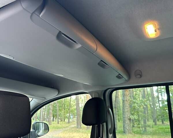 Рено Кєнгу 2016 у Буче на Automoto.ua Сірий Рено Кєнгу, об'ємом двигуна 1.5 л та пробігом 196 тис. км за 13500 $, фото 28 на Automoto.ua