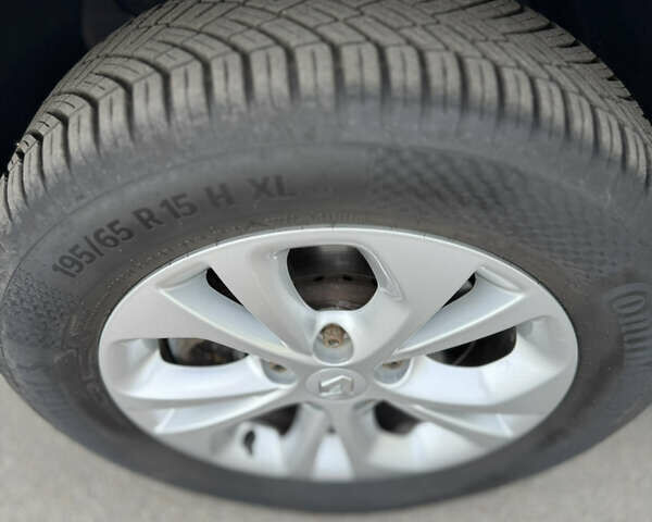 Серый Рено Кенгу, объемом двигателя 1.2 л и пробегом 155 тыс. км за 12900 $, фото 23 на Automoto.ua