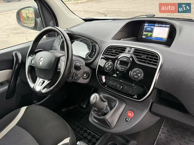 Серый Рено Кенгу, объемом двигателя 1.5 л и пробегом 196 тыс. км за 12999 $, фото 48 на Automoto.ua
