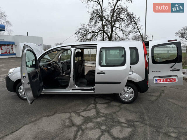 Серый Рено Кенгу, объемом двигателя 1.5 л и пробегом 172 тыс. км за 12999 $, фото 91 на Automoto.ua