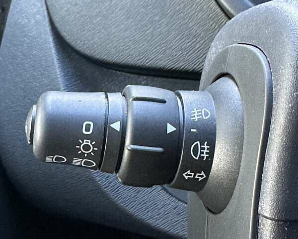 Рено Кєнгу 2016 у Буче на Automoto.ua Сірий Рено Кєнгу, об'ємом двигуна 1.5 л та пробігом 196 тис. км за 13500 $, фото 33 на Automoto.ua