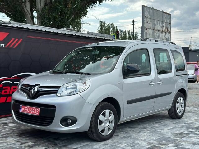 Серый Рено Кенгу, объемом двигателя 1.5 л и пробегом 171 тыс. км за 12600 $, фото 4 на Automoto.ua