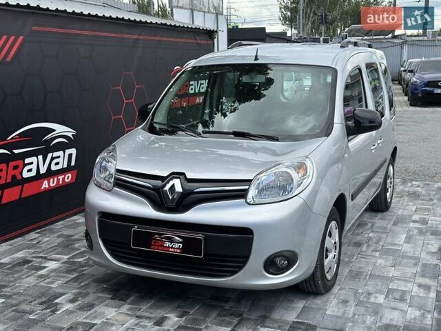 Серый Рено Кенгу, объемом двигателя 1.5 л и пробегом 171 тыс. км за 12800 $, фото 4 на Automoto.ua