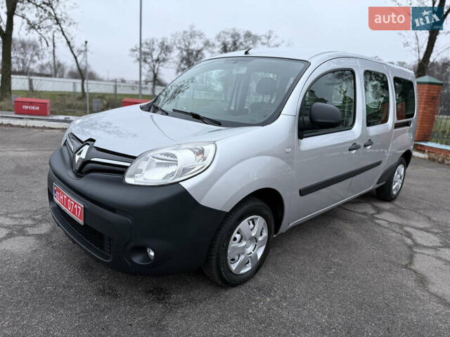 Серый Рено Кенгу, объемом двигателя 1.5 л и пробегом 172 тыс. км за 12999 $, фото 1 на Automoto.ua