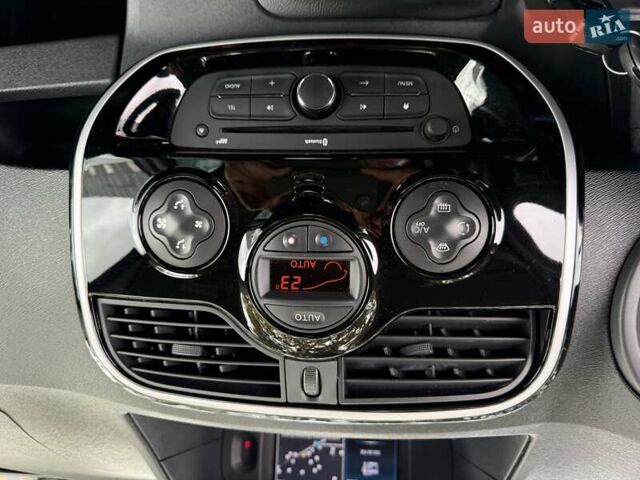 Рено Кенгу 2016 в Одессе на Automoto.ua Серый Рено Кенгу, объемом двигателя 1.5 л и пробегом 156 тыс. км за 13650 $, фото 23 на Automoto.ua