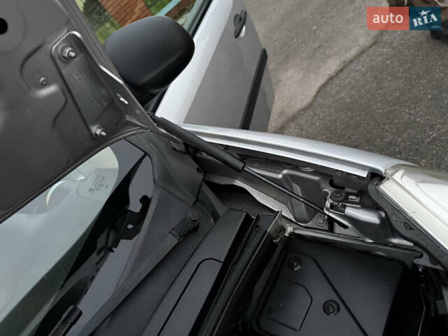 Серый Рено Кенгу, объемом двигателя 1.5 л и пробегом 172 тыс. км за 12999 $, фото 74 на Automoto.ua