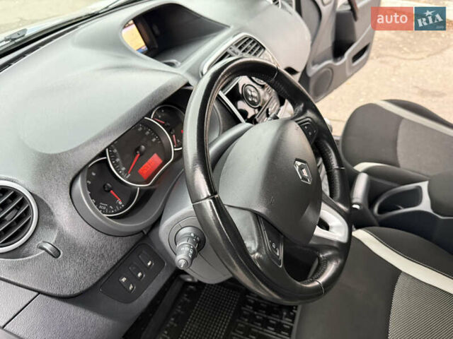 Серый Рено Кенгу, объемом двигателя 1.5 л и пробегом 196 тыс. км за 12999 $, фото 60 на Automoto.ua