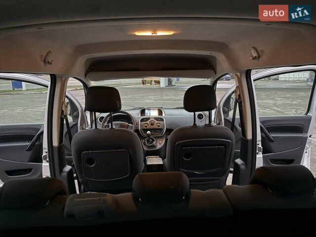 Серый Рено Кенгу, объемом двигателя 1.5 л и пробегом 172 тыс. км за 12999 $, фото 66 на Automoto.ua