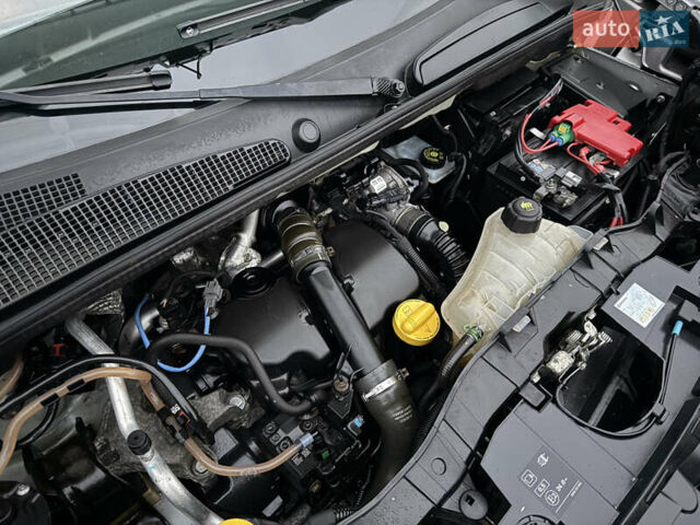 Серый Рено Кенгу, объемом двигателя 1.5 л и пробегом 172 тыс. км за 12999 $, фото 70 на Automoto.ua