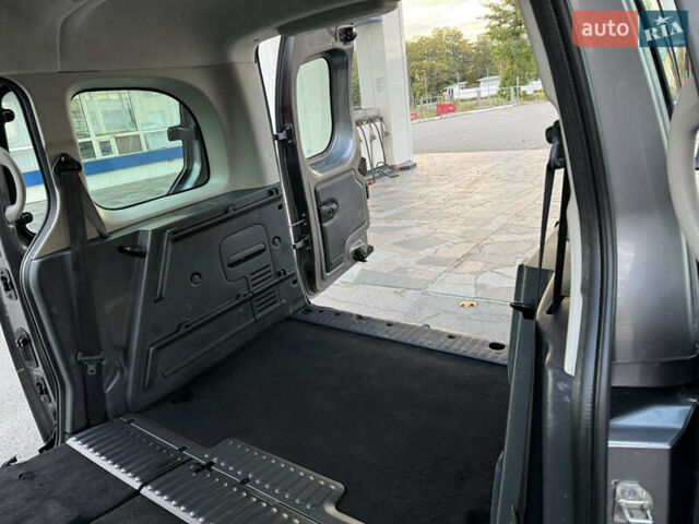 Сірий Рено Кєнгу, об'ємом двигуна 1.5 л та пробігом 126 тис. км за 12599 $, фото 90 на Automoto.ua