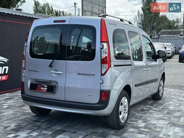 Серый Рено Кенгу, объемом двигателя 1.5 л и пробегом 171 тыс. км за 12800 $, фото 22 на Automoto.ua