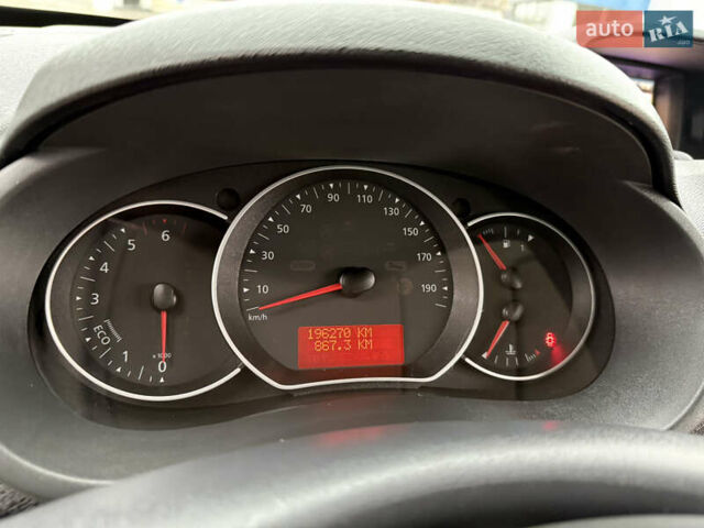 Серый Рено Кенгу, объемом двигателя 1.5 л и пробегом 196 тыс. км за 12999 $, фото 58 на Automoto.ua