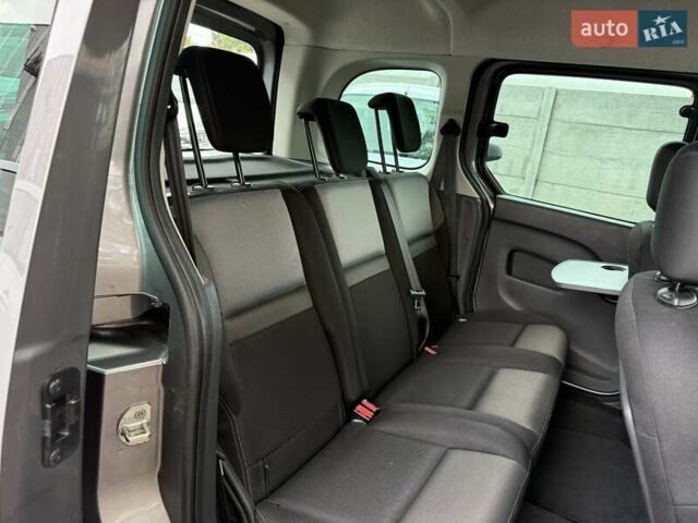 Рено Кенгу 2016 в Одессе на Automoto.ua Серый Рено Кенгу, объемом двигателя 1.5 л и пробегом 156 тыс. км за 13650 $, фото 44 на Automoto.ua