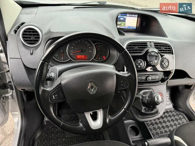 Серый Рено Кенгу, объемом двигателя 1.5 л и пробегом 196 тыс. км за 12999 $, фото 57 на Automoto.ua