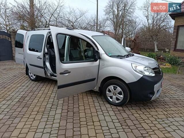 Сірий Рено Кєнгу, об'ємом двигуна 1.5 л та пробігом 291 тис. км за 12877 $, фото 3 на Automoto.ua