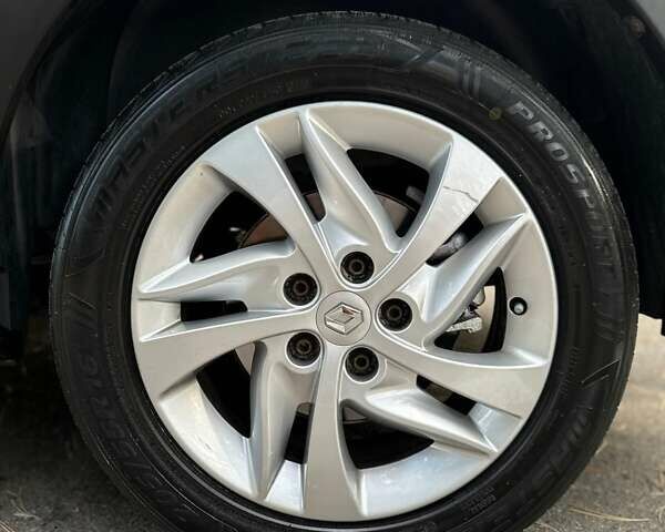 Рено Кєнгу 2016 у Буче на Automoto.ua Сірий Рено Кєнгу, об'ємом двигуна 1.5 л та пробігом 196 тис. км за 13500 $, фото 7 на Automoto.ua