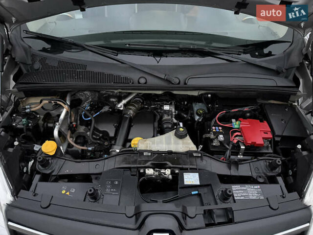 Серый Рено Кенгу, объемом двигателя 1.5 л и пробегом 172 тыс. км за 12999 $, фото 73 на Automoto.ua