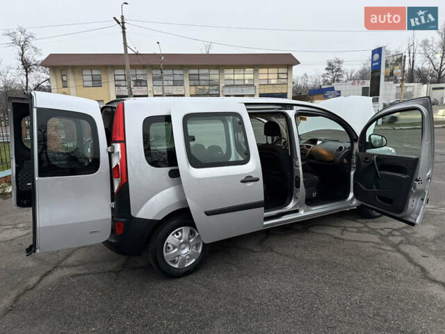 Серый Рено Кенгу, объемом двигателя 1.5 л и пробегом 172 тыс. км за 12999 $, фото 83 на Automoto.ua