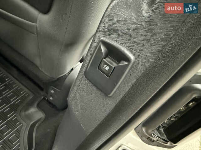 Серый Рено Кенгу, объемом двигателя 1.5 л и пробегом 196 тыс. км за 12999 $, фото 96 на Automoto.ua