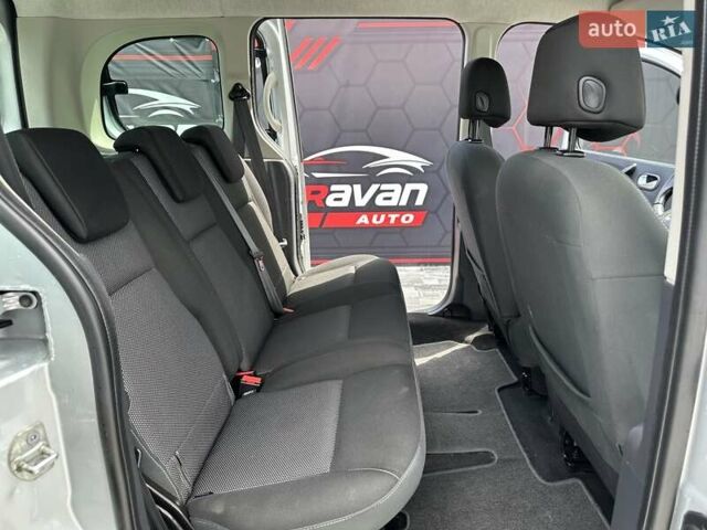 Серый Рено Кенгу, объемом двигателя 1.5 л и пробегом 171 тыс. км за 12800 $, фото 32 на Automoto.ua