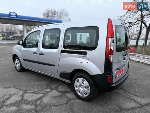 Серый Рено Кенгу, объемом двигателя 1.5 л и пробегом 172 тыс. км за 12999 $, фото 24 на Automoto.ua