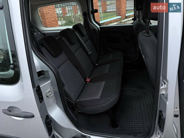 Серый Рено Кенгу, объемом двигателя 1.5 л и пробегом 172 тыс. км за 12999 $, фото 39 на Automoto.ua