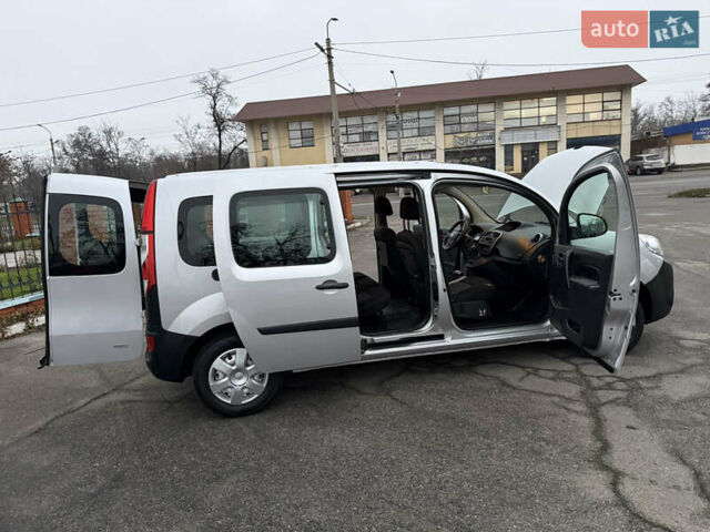 Серый Рено Кенгу, объемом двигателя 1.5 л и пробегом 172 тыс. км за 12999 $, фото 82 на Automoto.ua