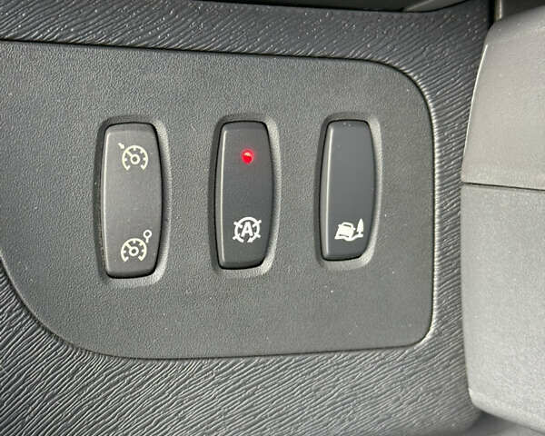 Сірий Рено Кєнгу, об'ємом двигуна 1.5 л та пробігом 120 тис. км за 14000 $, фото 14 на Automoto.ua