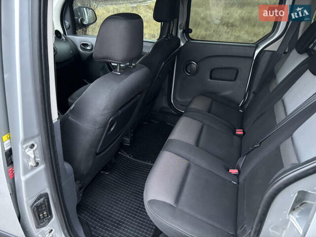 Серый Рено Кенгу, объемом двигателя 1.5 л и пробегом 191 тыс. км за 12800 $, фото 18 на Automoto.ua