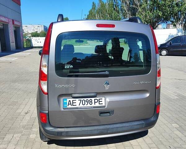 Сірий Рено Кєнгу, об'ємом двигуна 1.5 л та пробігом 131 тис. км за 13600 $, фото 3 на Automoto.ua