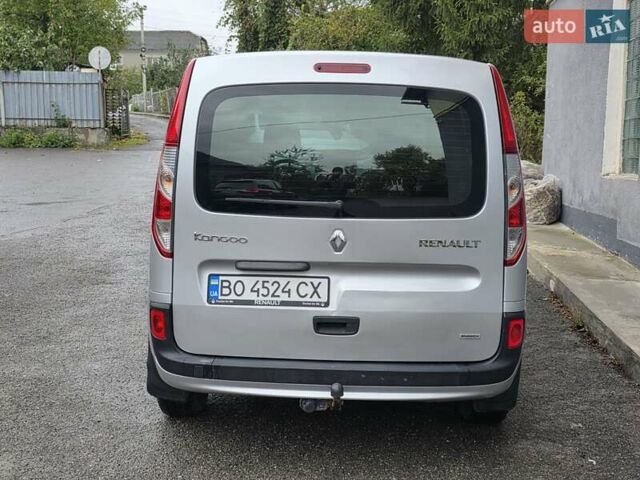 Серый Рено Кенгу, объемом двигателя 1.46 л и пробегом 157 тыс. км за 11700 $, фото 4 на Automoto.ua