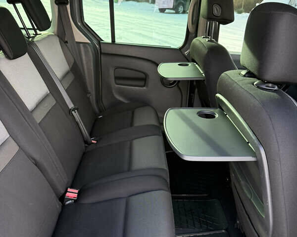 Сірий Рено Кєнгу, об'ємом двигуна 1.5 л та пробігом 120 тис. км за 14000 $, фото 18 на Automoto.ua