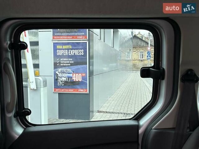 Серый Рено Кенгу, объемом двигателя 1.5 л и пробегом 220 тыс. км за 11250 $, фото 13 на Automoto.ua