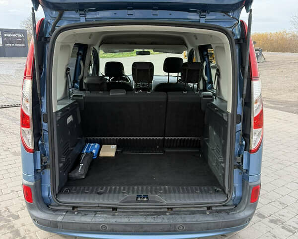 Серый Рено Кенгу, объемом двигателя 1.5 л и пробегом 112 тыс. км за 11950 $, фото 11 на Automoto.ua