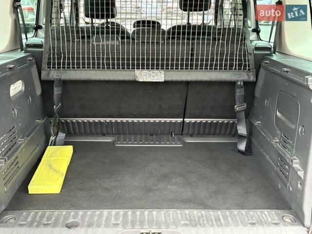 Серый Рено Кенгу, объемом двигателя 1.5 л и пробегом 220 тыс. км за 11250 $, фото 14 на Automoto.ua