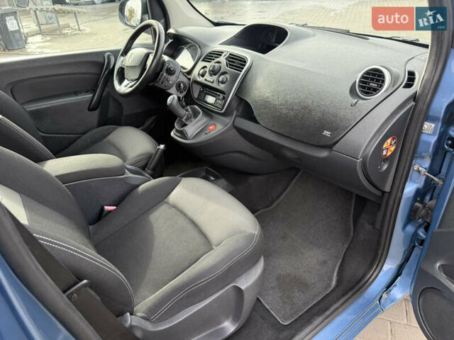Серый Рено Кенгу, объемом двигателя 1.5 л и пробегом 112 тыс. км за 11950 $, фото 9 на Automoto.ua