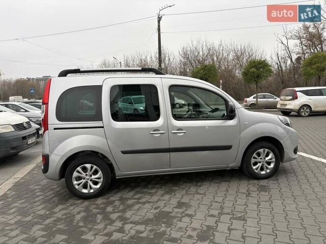 Серый Рено Кенгу, объемом двигателя 1.5 л и пробегом 220 тыс. км за 11250 $, фото 8 на Automoto.ua