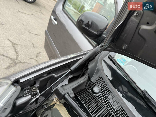 Серый Рено Кенгу, объемом двигателя 1.5 л и пробегом 170 тыс. км за 13999 $, фото 94 на Automoto.ua