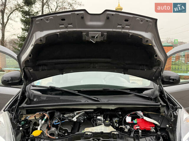 Серый Рено Кенгу, объемом двигателя 1.5 л и пробегом 170 тыс. км за 13999 $, фото 95 на Automoto.ua