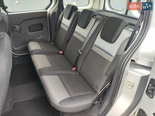 Серый Рено Кенгу, объемом двигателя 1.5 л и пробегом 145 тыс. км за 13300 $, фото 22 на Automoto.ua