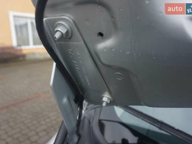 Сірий Рено Кєнгу, об'ємом двигуна 0 л та пробігом 79 тис. км за 11111 $, фото 56 на Automoto.ua