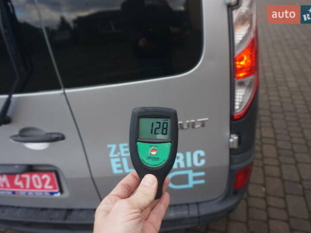 Сірий Рено Кєнгу, об'ємом двигуна 0 л та пробігом 79 тис. км за 11111 $, фото 73 на Automoto.ua