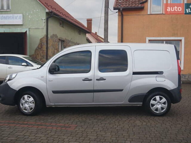 Сірий Рено Кєнгу, об'ємом двигуна 0 л та пробігом 79 тис. км за 11111 $, фото 12 на Automoto.ua