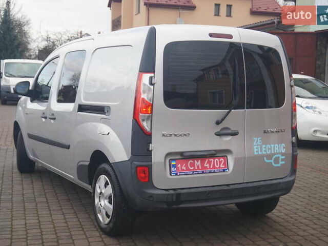 Сірий Рено Кєнгу, об'ємом двигуна 0 л та пробігом 79 тис. км за 11111 $, фото 9 на Automoto.ua