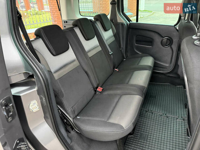 Серый Рено Кенгу, объемом двигателя 1.5 л и пробегом 170 тыс. км за 13999 $, фото 41 на Automoto.ua