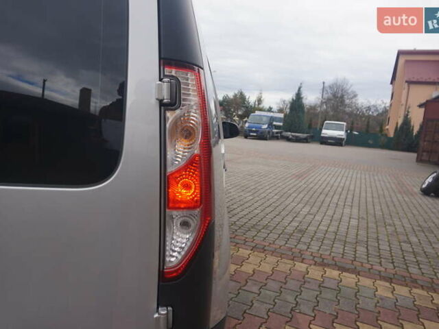 Рено Кєнгу 2018 у Самборе на Automoto.ua Сірий Рено Кєнгу, об'ємом двигуна 0 л та пробігом 72 тис. км за 11000 $, фото 26 на Automoto.ua