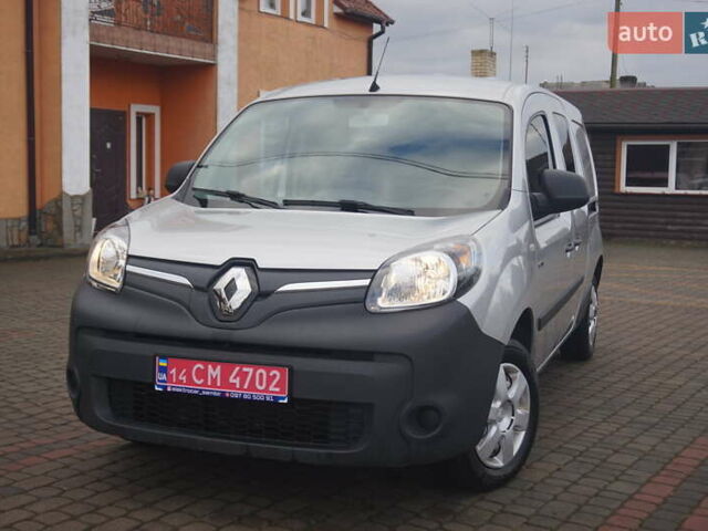 Сірий Рено Кєнгу, об'ємом двигуна 0 л та пробігом 79 тис. км за 11111 $, фото 2 на Automoto.ua