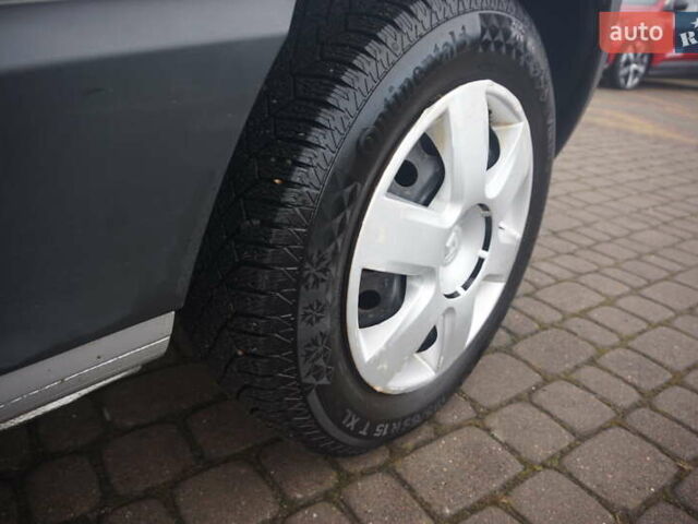 Сірий Рено Кєнгу, об'ємом двигуна 0 л та пробігом 79 тис. км за 11111 $, фото 63 на Automoto.ua